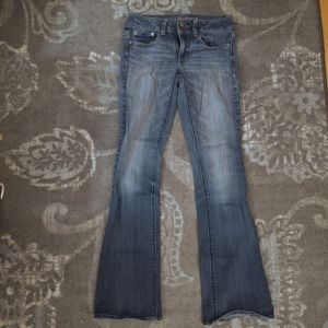 AE Artist jeans